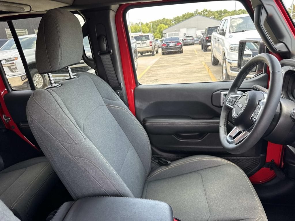 2025 Jeep Wrangler Sahara