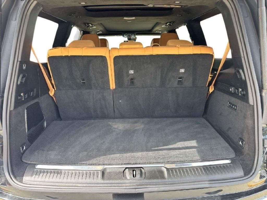 2022 Jeep Grand Wagoneer Series III