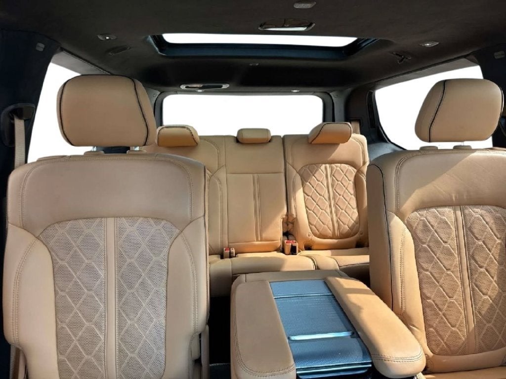 2022 Jeep Grand Wagoneer Series III