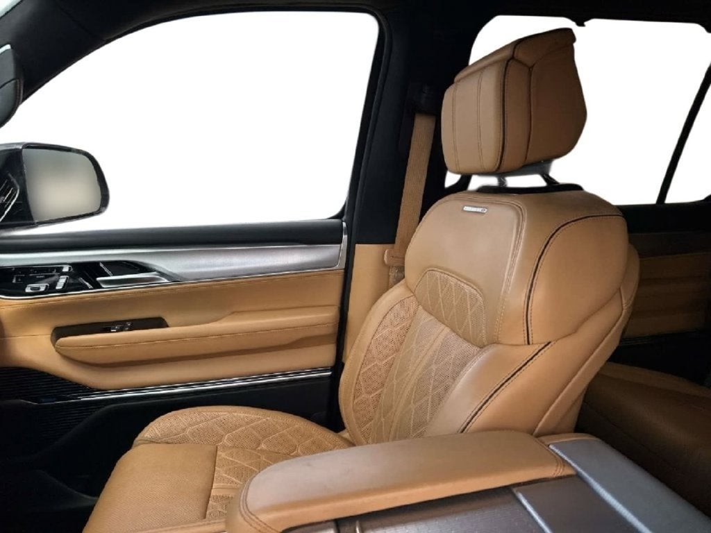 2022 Jeep Grand Wagoneer Series III