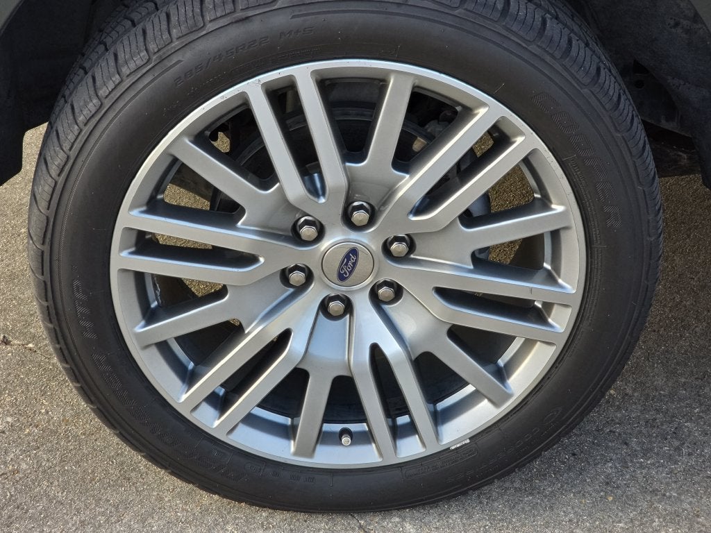 2022 Ford Expedition XLT