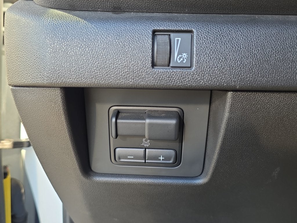 2024 Chevrolet Colorado WT