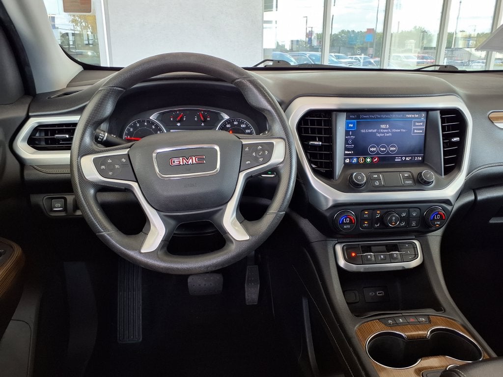 2022 GMC Acadia SLE