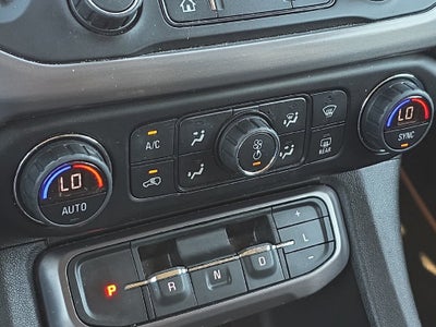 2020 GMC Acadia AT4