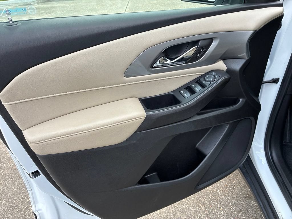 2022 Chevrolet Traverse LS