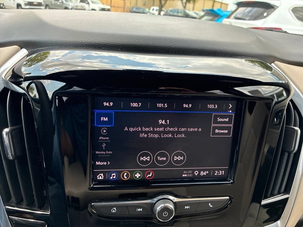 2022 Chevrolet Traverse LS