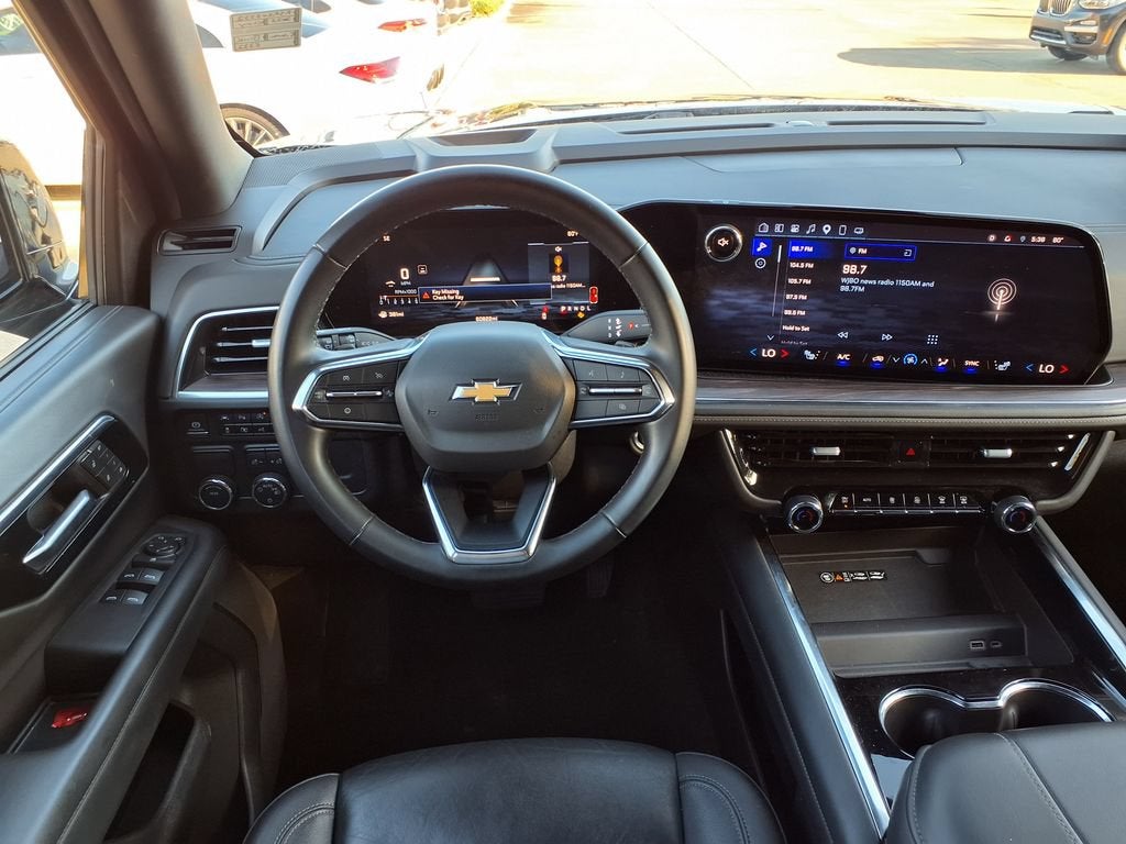 2025 Chevrolet Suburban LT