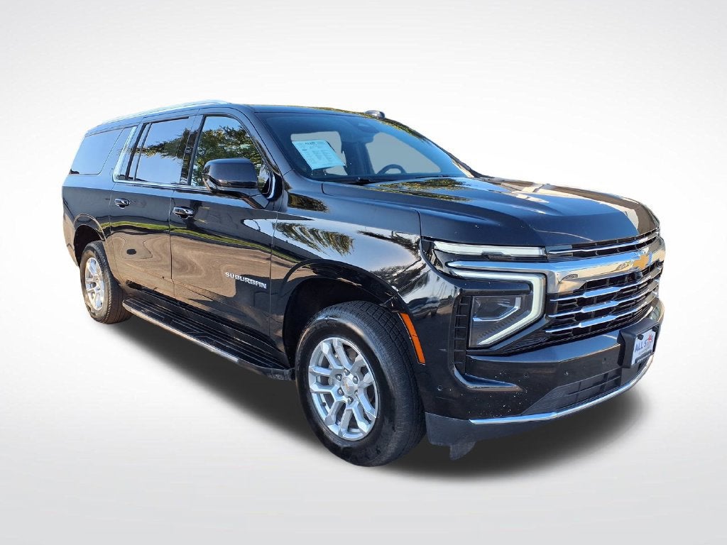 2025 Chevrolet Suburban LT