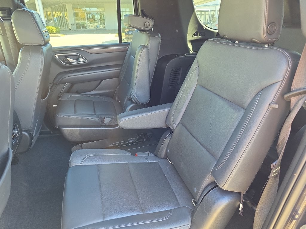 2022 Chevrolet Suburban LT