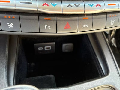 2023 Cadillac XT4 FWD Premium Luxury