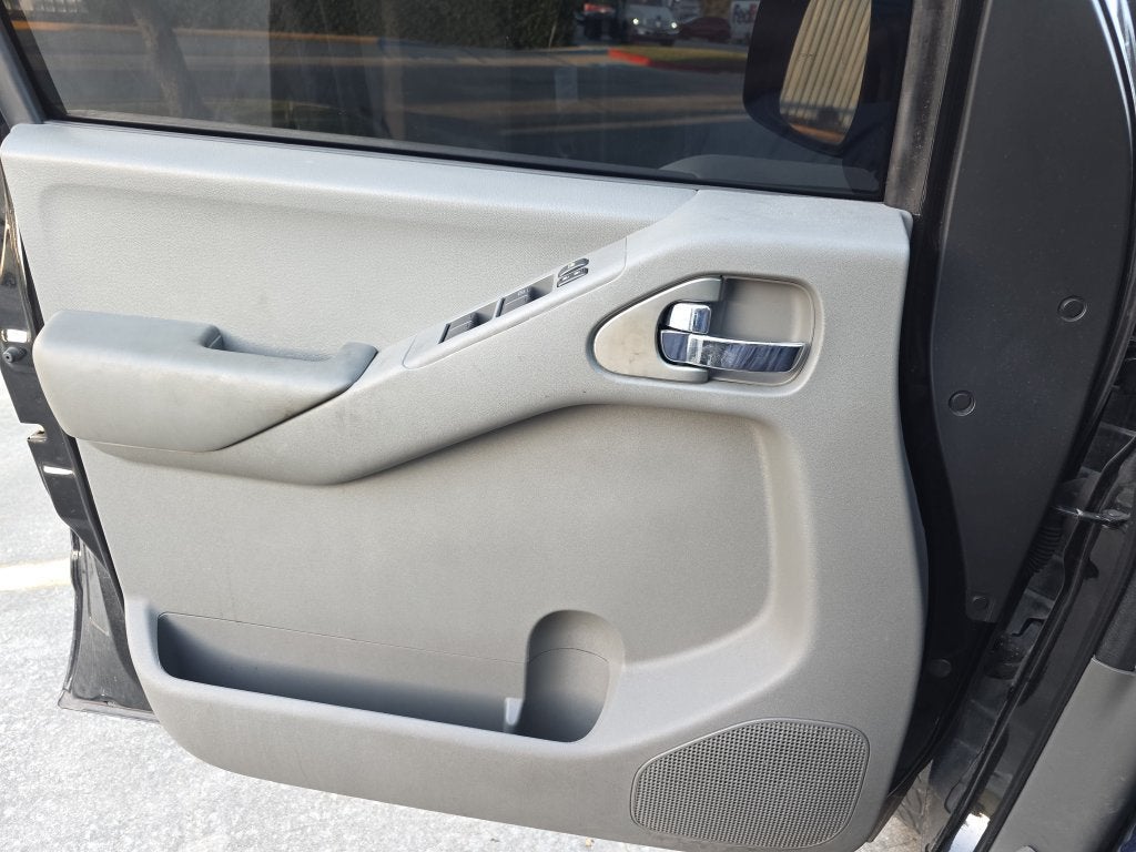 2014 Nissan Frontier SV