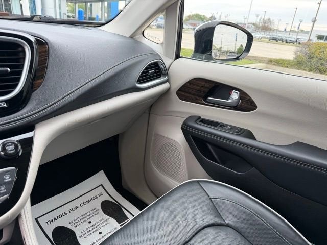 2023 Chrysler Pacifica Hybrid Limited