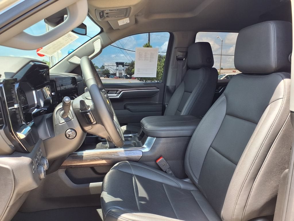 2025 Chevrolet Silverado 1500 LTZ