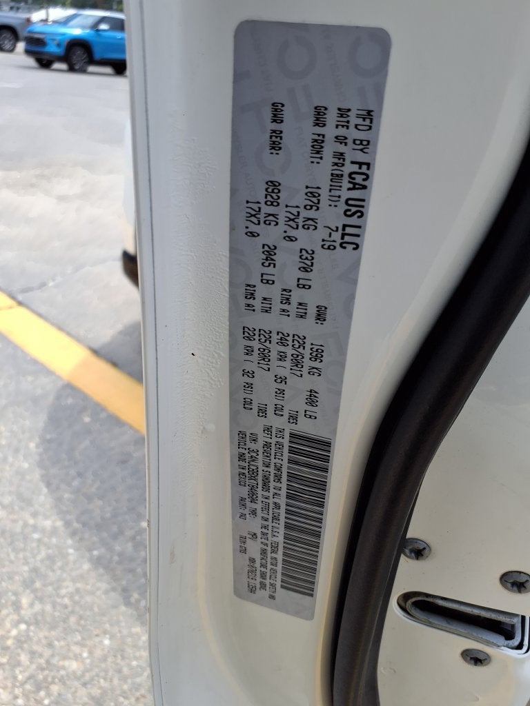 2019 Jeep Compass Latitude w/Sun/Wheel Pkg