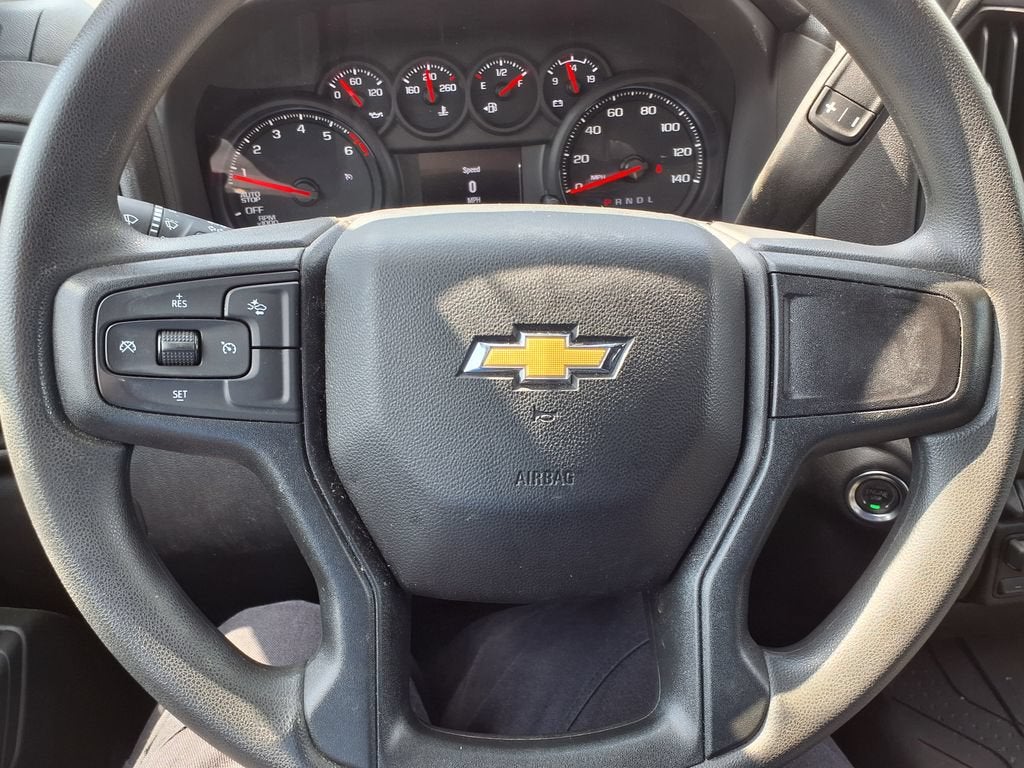 2025 Chevrolet Silverado 1500 Custom