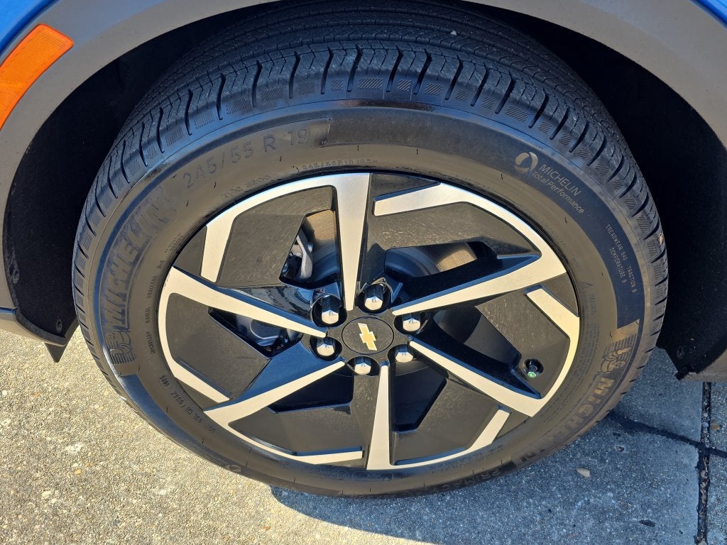 2025 Chevrolet Equinox EV LT