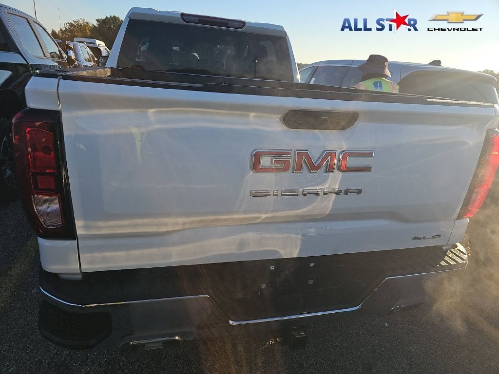 2023 GMC Sierra 1500 SLE
