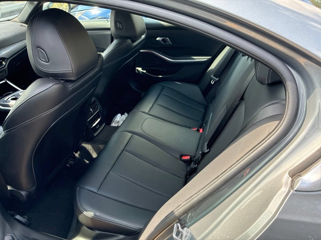 2025 BMW 3 Series 330i