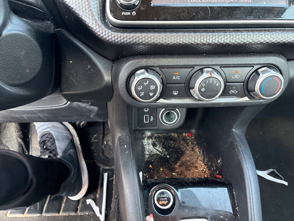 2020 Nissan Kicks S