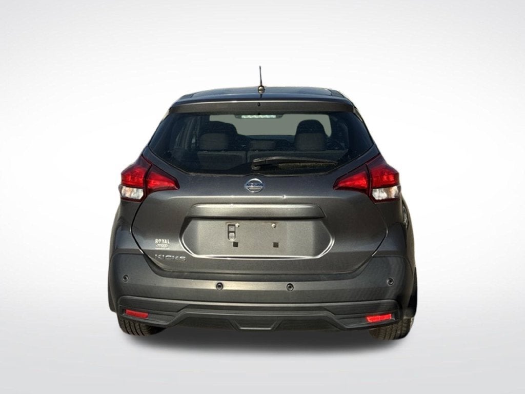 2020 Nissan Kicks S