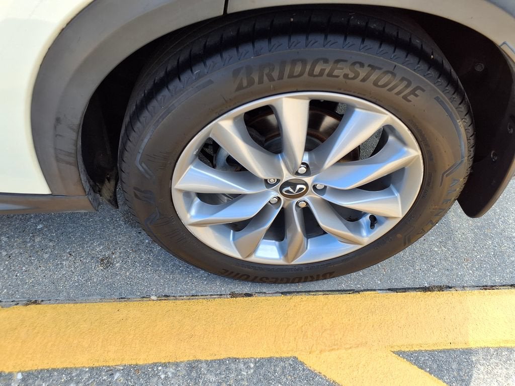 2021 INFINITI QX50 LUXE