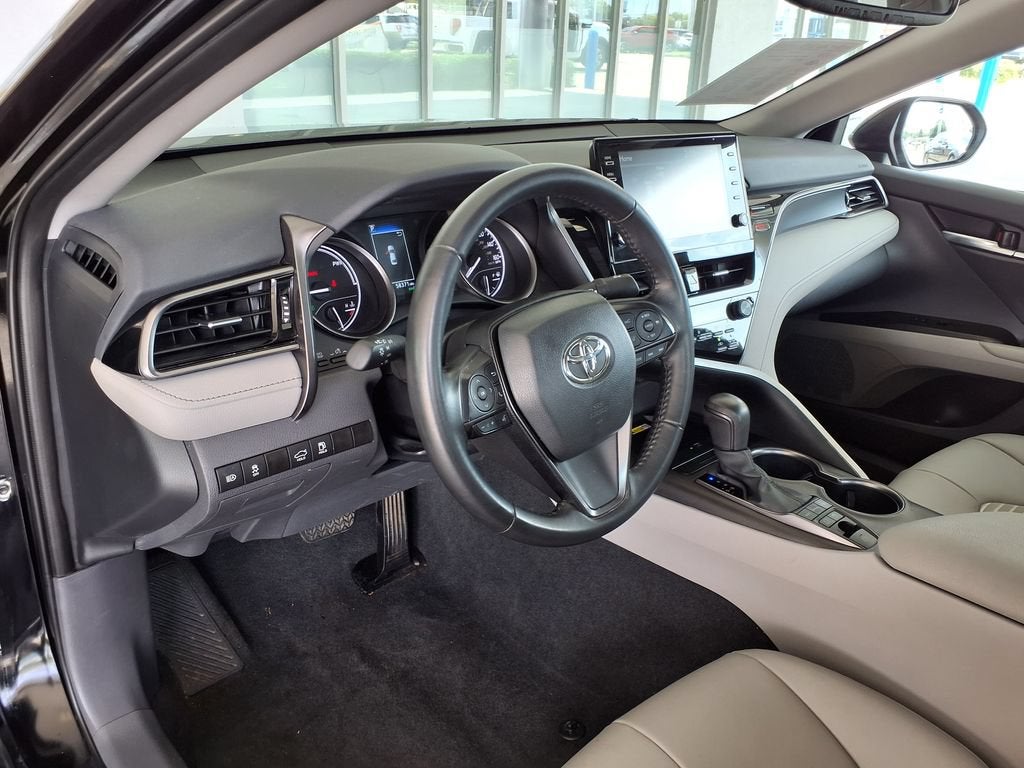 2024 Toyota Camry Hybrid SE