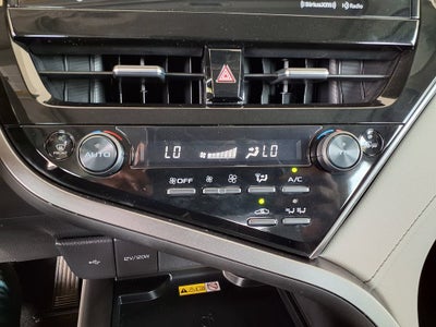 2024 Toyota Camry Hybrid SE