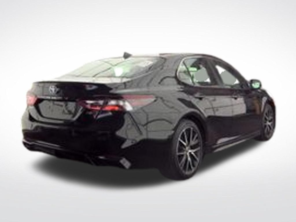 2024 Toyota Camry Hybrid SE