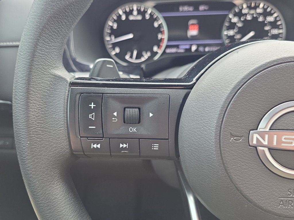 2022 Nissan Pathfinder S