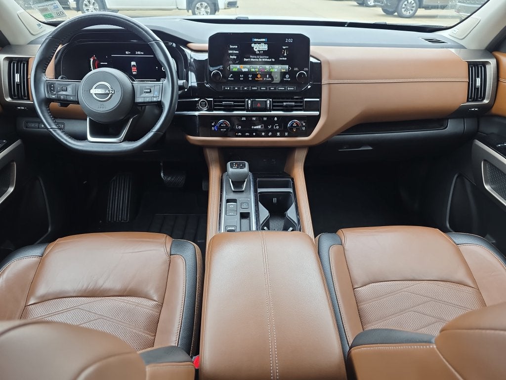 2023 Nissan Pathfinder Platinum