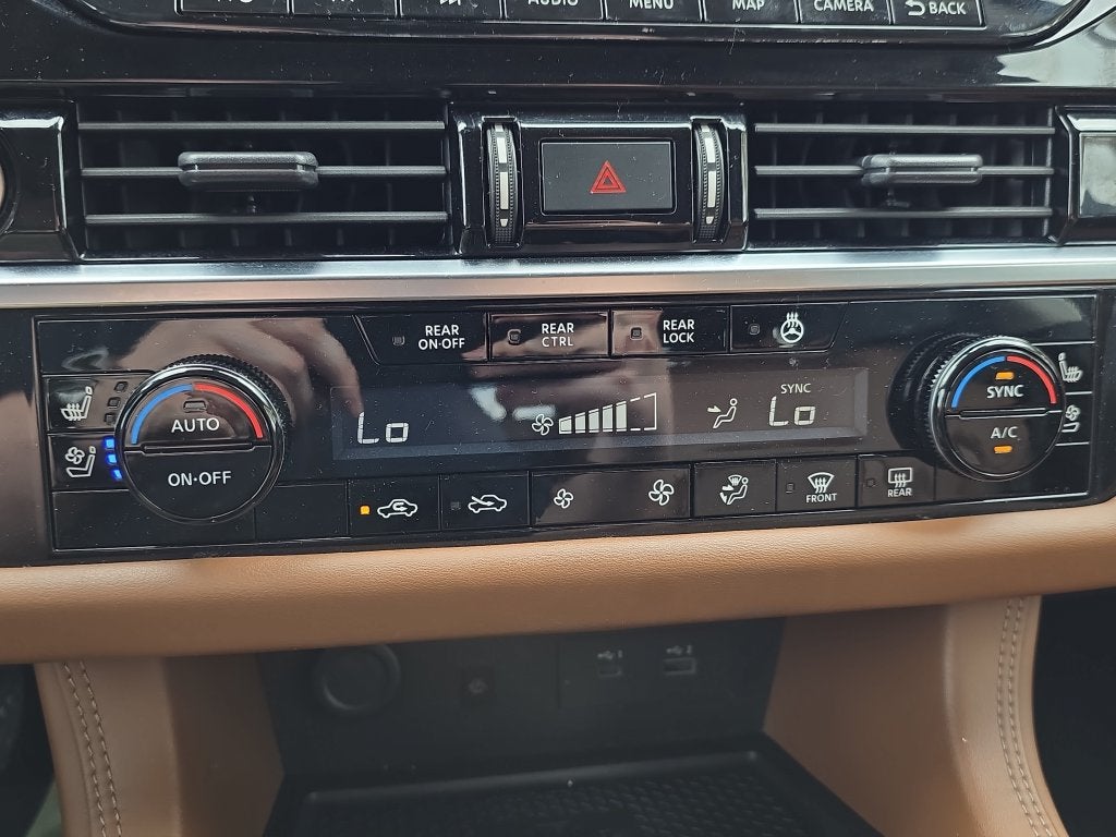2023 Nissan Pathfinder Platinum