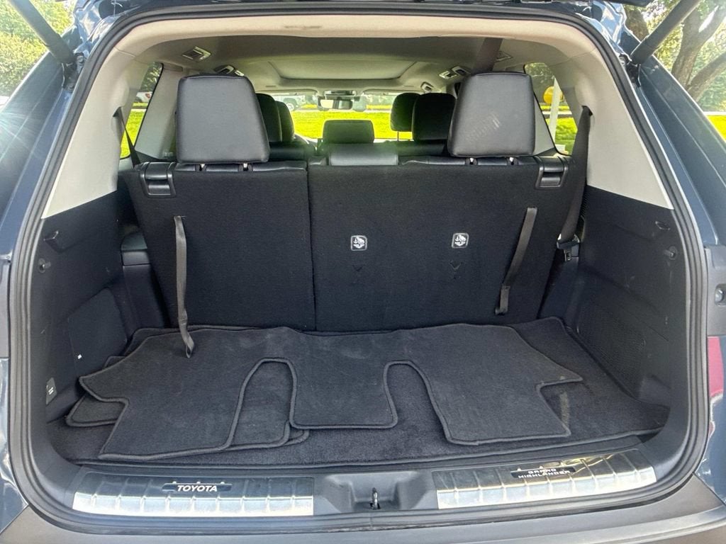 2025 Toyota Grand Highlander Hybrid XLE
