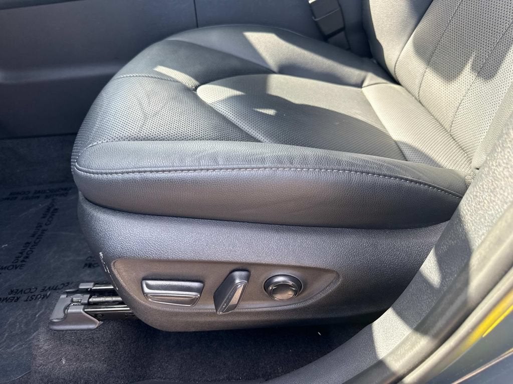 2025 Toyota Grand Highlander Hybrid XLE