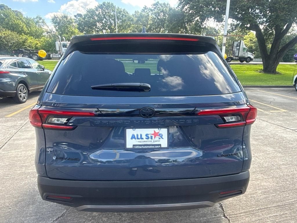 2025 Toyota Grand Highlander Hybrid XLE