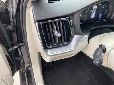 2020 Volvo S60 Momentum