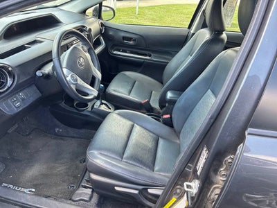 2016 Toyota Prius c One