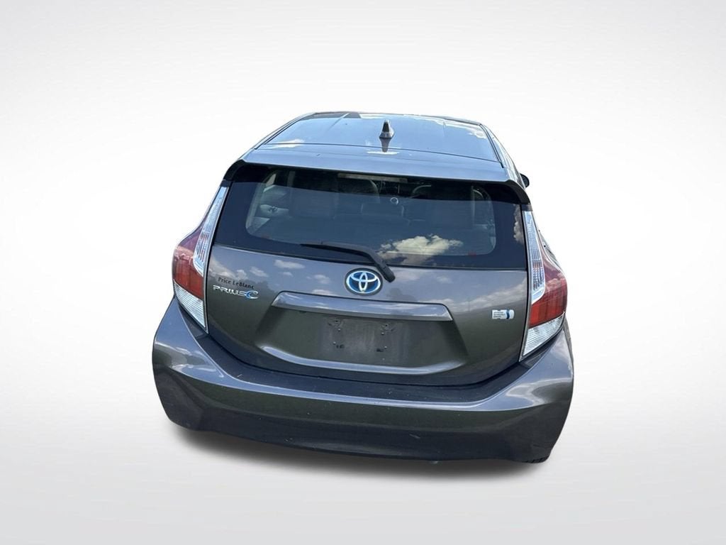 2016 Toyota Prius c One