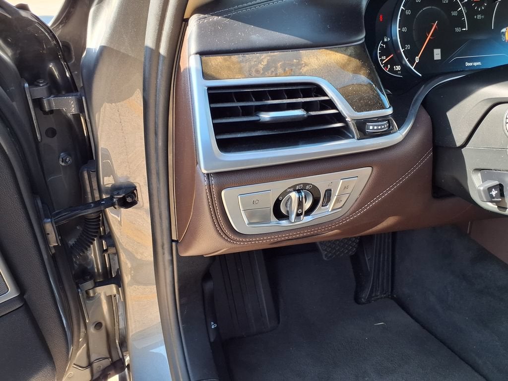 2018 BMW 7 Series 740i