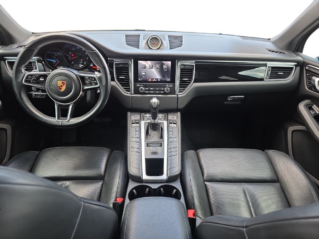 2018 Porsche Macan NA
