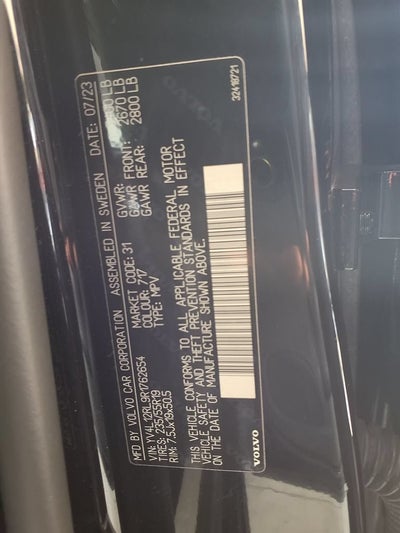 2024 Volvo XC60 Plus Dark Theme