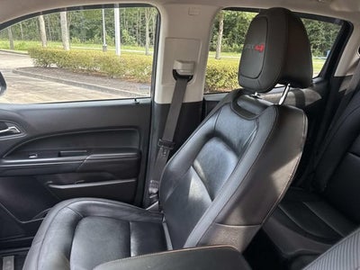 2022 GMC Canyon 4WD AT4 w/Leather