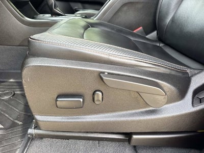 2022 GMC Canyon 4WD AT4 w/Leather
