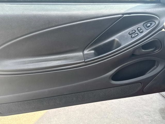 2004 Ford Mustang Mach 1 Premium