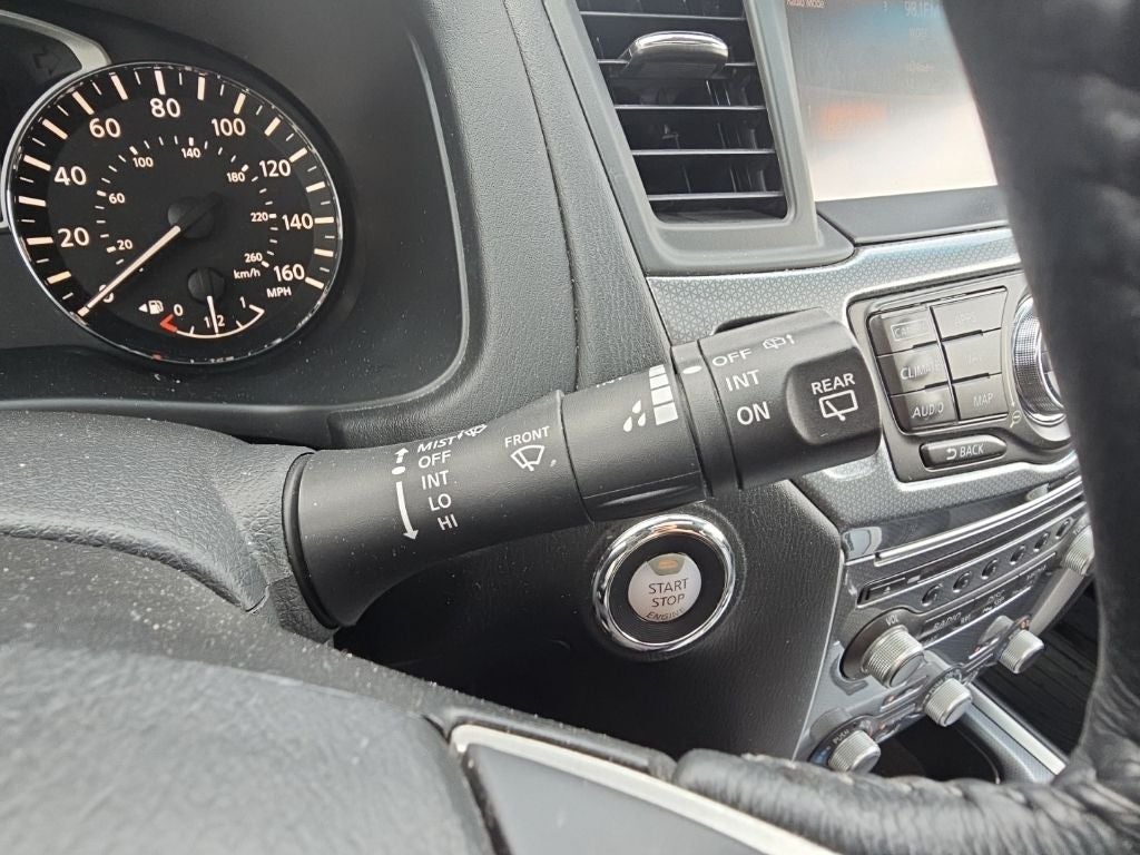 2018 Nissan Pathfinder SL