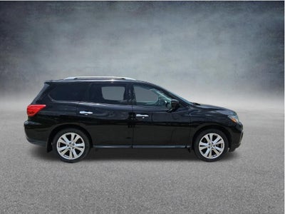2018 Nissan Pathfinder SL