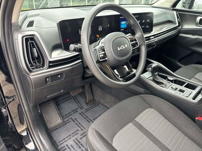 2025 Kia Sorento LX