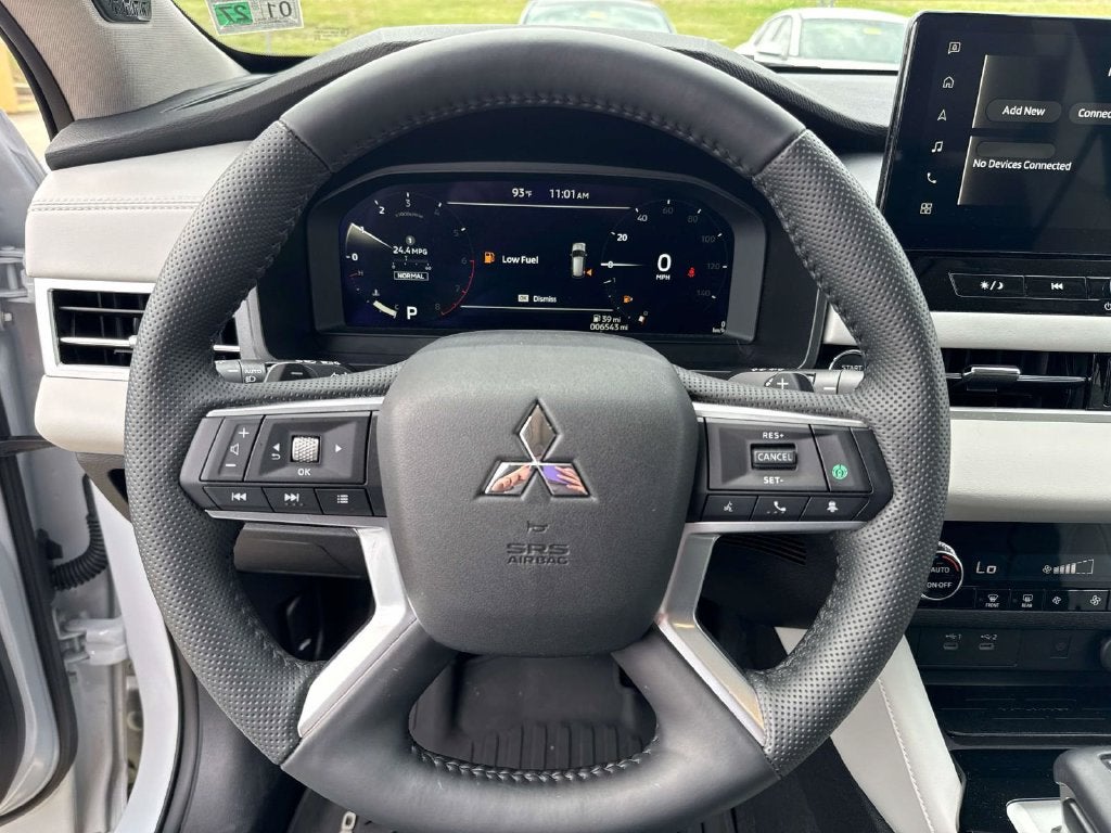 2026 Mitsubishi Outlander SE