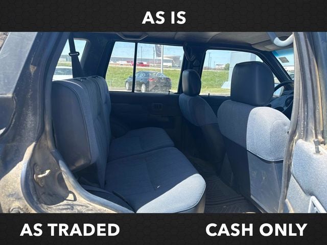 1995 Nissan Pathfinder LE