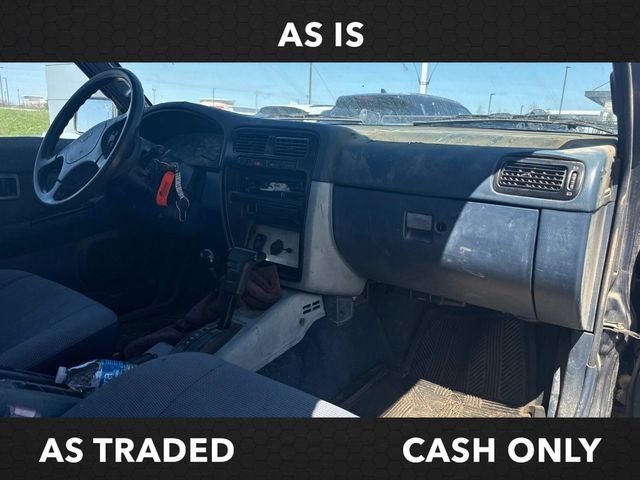 1995 Nissan Pathfinder LE