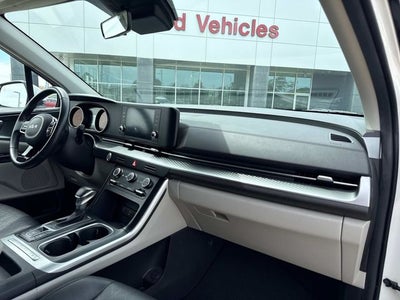 2024 Kia Carnival LX